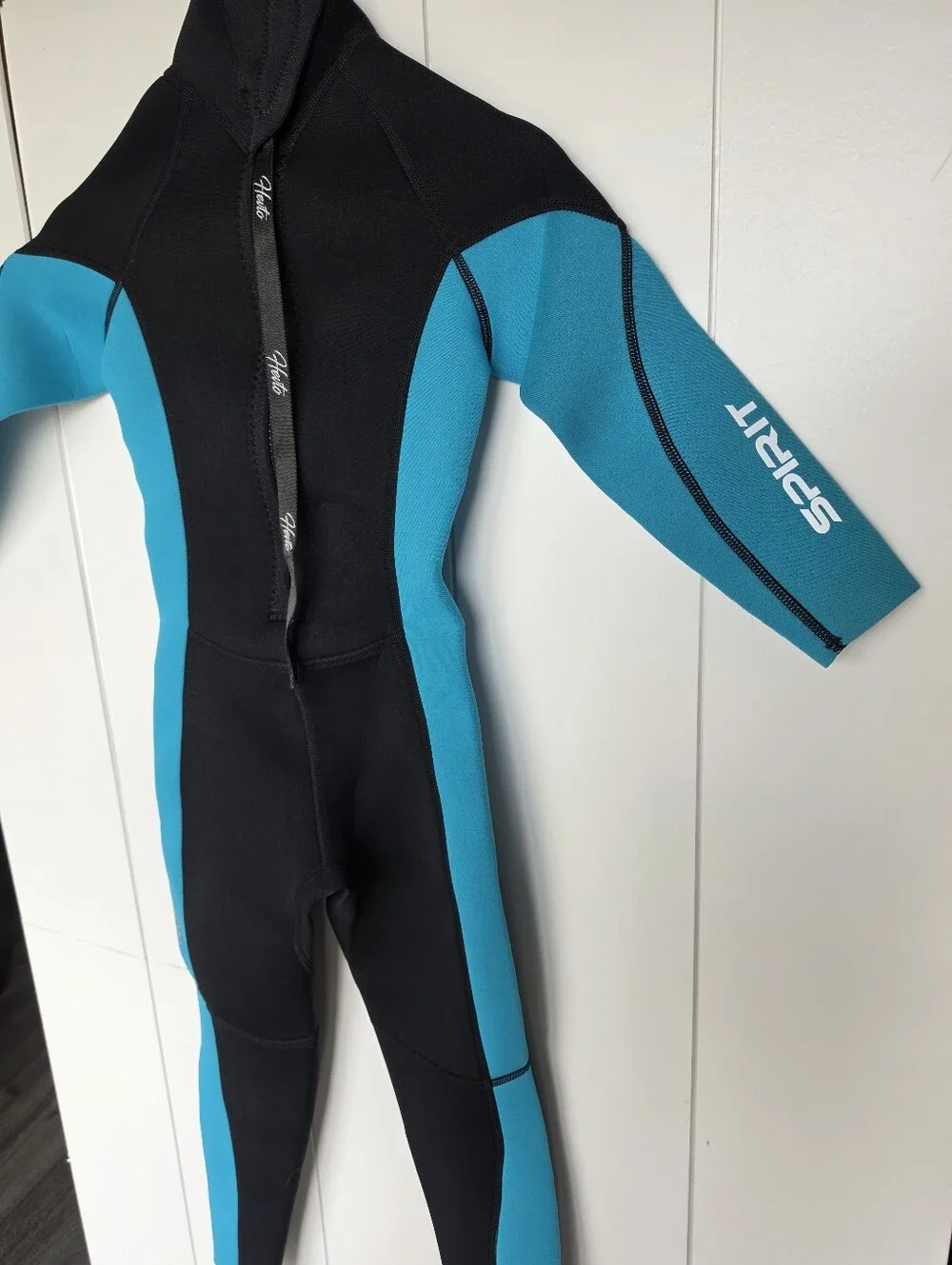 Hevto Wetsuit Kids Size 10 Black Blue New 3/2mm Neoprene Full Body Youth Suit